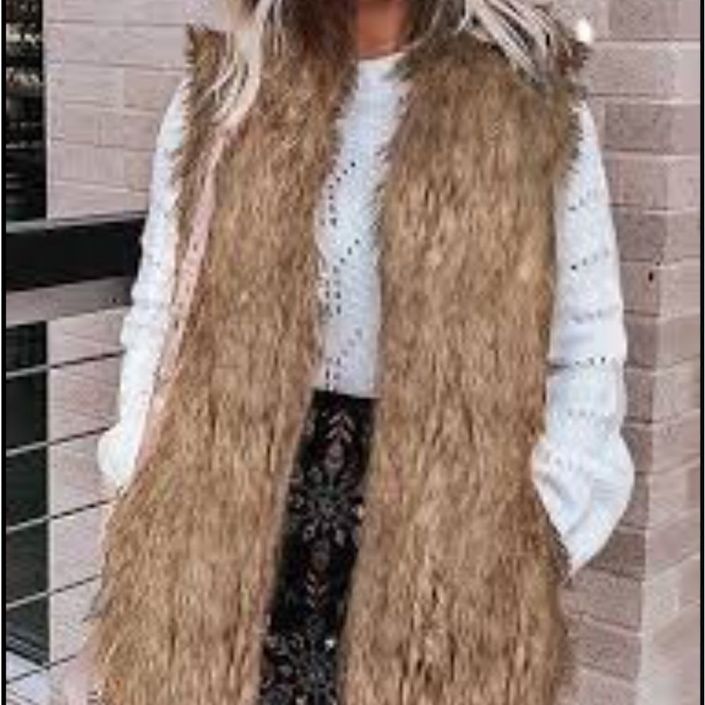 Vivienne tam faux fur vest nwt size l